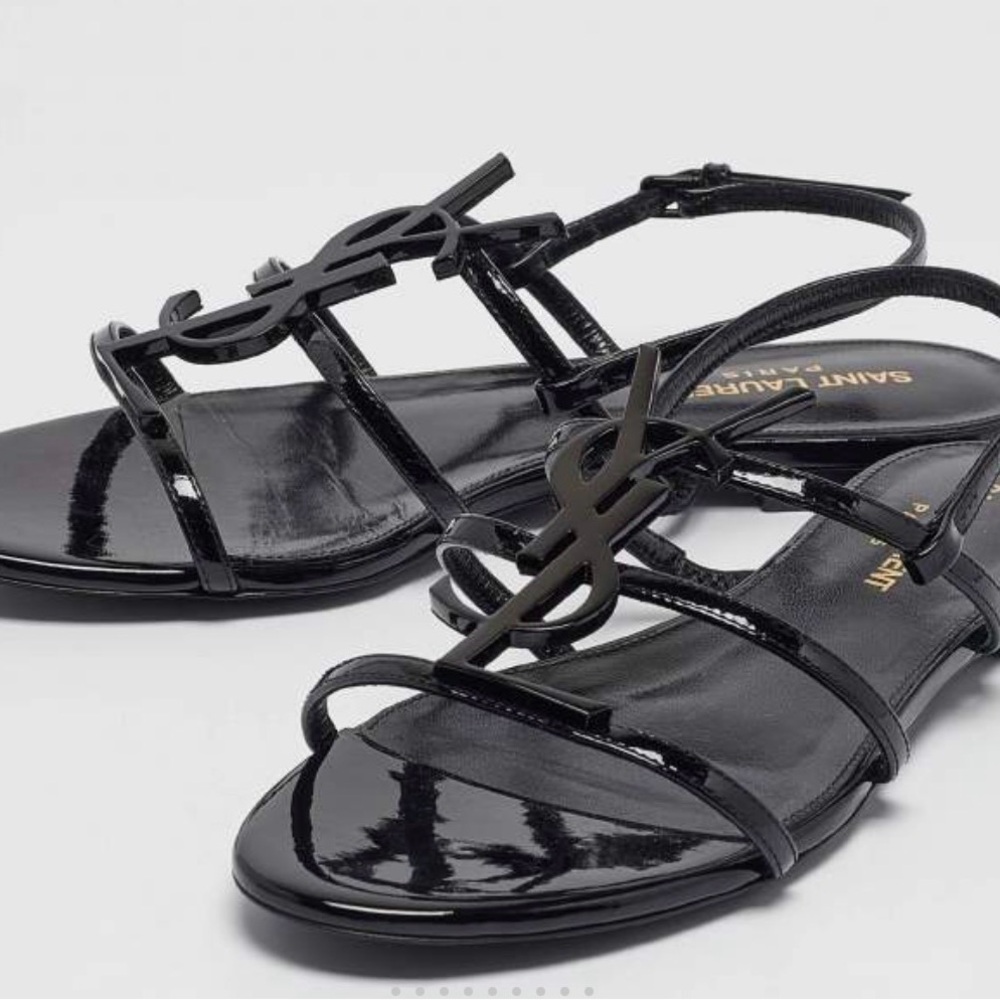 ✨ Saint Laurent Paris YSL Logo Patent Leather Sandals – Retail $1,200 ✨ - Picture 4 of 8